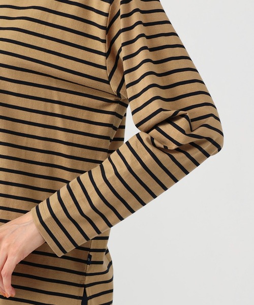 Petit Honfleur(プチオンフルール)の「ボーダーロングTシャツ(Tシャツ/カットソー・レディース・ネイビー/モカ・M/L)」の9枚目の写真