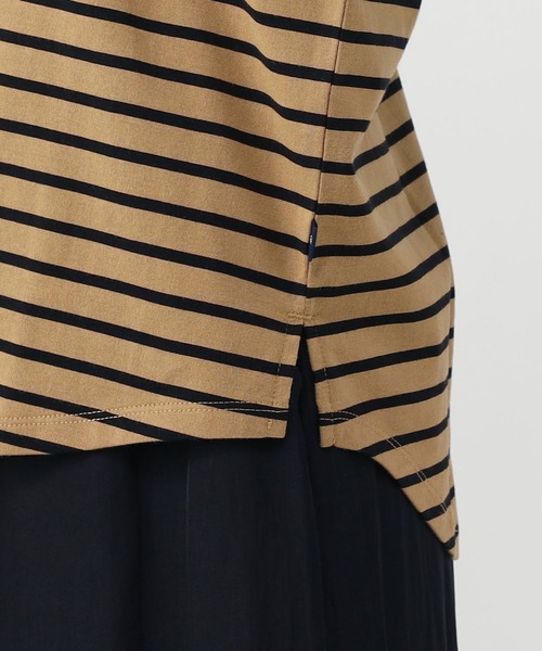 Petit Honfleur(プチオンフルール)の「ボーダーロングTシャツ(Tシャツ/カットソー・レディース・ネイビー/モカ・M/L)」の7枚目の写真