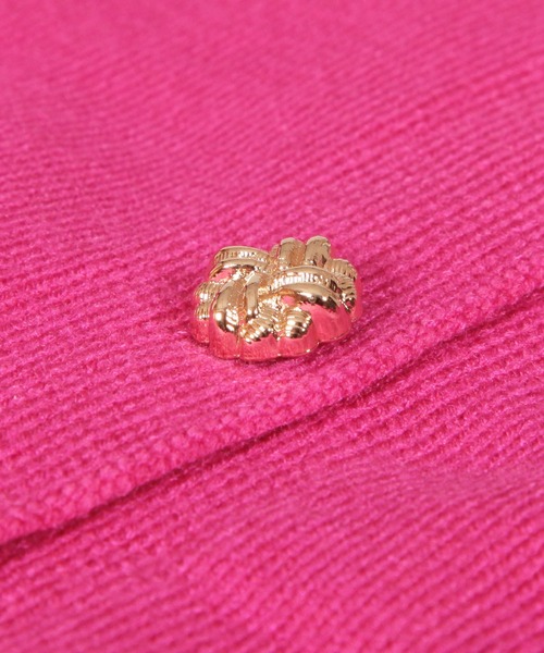Julia Boutique(ジュリアブティック)の「ゴールドボタンパワショルニットカーディガン/21523(カーディガン/ボレロ・レディース・ホワイト/ブラック/ピンク・ONE)」の7枚目の写真
