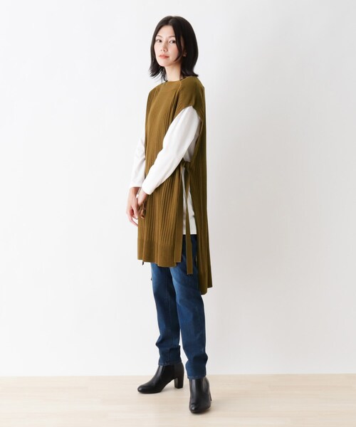 SHOO・LA・RUE（シューラルー）の「◆【2点セット】ロングベスト＋Ｔシャツ（ベスト・レディース・ブラック/モスグリーン/ブラウン系その他・02/03/04）」の14枚目の写真