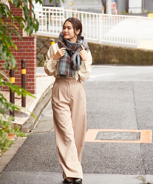 欧州航路（オウシュウコウロ）の「【欧州航路】ダブルタータンチェックストール（マフラー・レディース・ネイビー/ブラウン/ブラック×ホワイト/ブルー系その他/オレンジ系その他・FREE）」の12枚目の写真