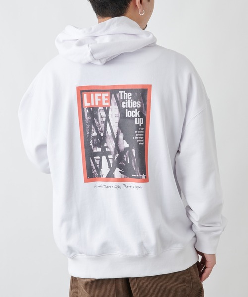 COLONY 2139(コロニートゥーワンスリーナイン)の「LIFEコラボ裏毛パーカー※ユニセックス対応(パーカー・メンズ・ホワイト/ブラック・MEDIUM/LARGE)」の1枚目の写真
