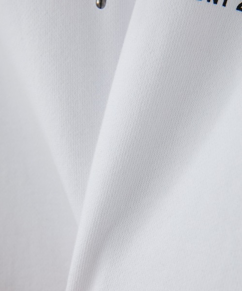 COLONY 2139(コロニートゥーワンスリーナイン)の「LIFEコラボ裏毛パーカー※ユニセックス対応(パーカー・メンズ・ホワイト/ブラック・MEDIUM/LARGE)」の17枚目の写真