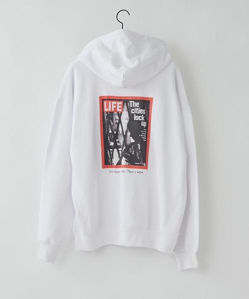 COLONY 2139(コロニートゥーワンスリーナイン)の「LIFEコラボ裏毛パーカー※ユニセックス対応(パーカー・メンズ・ホワイト/ブラック・MEDIUM/LARGE)」の16枚目の写真