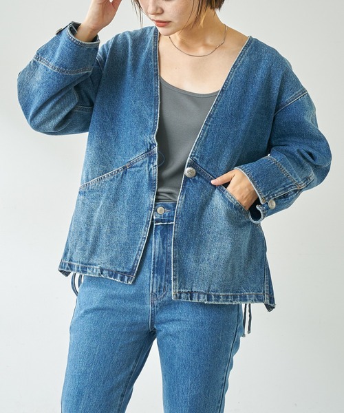 Moname(モナーム)の「【MONAME/モナーム】デニムノーカラージャケット(ノーカラージャケット・レディース・インディゴブルー・FREE)」の11枚目の写真