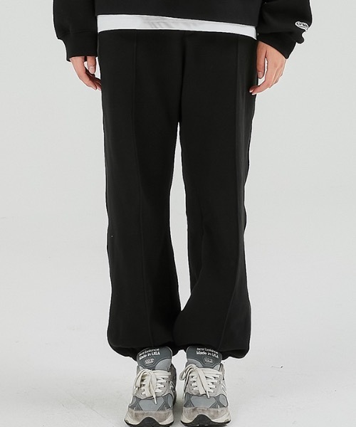 crump（クランプ）の「【crump 】スウェットピンタック ワイドジョガーパンツ(裏起毛)（スウェットパンツ・レディース・ブラック/グレー・X-LARGE/MEDIUM/LARGE/SMALL）」の3枚目の写真