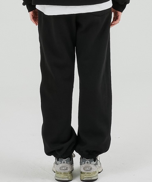 crump（クランプ）の「【crump 】スウェットピンタック ワイドジョガーパンツ(裏起毛)（スウェットパンツ・レディース・ブラック/グレー・X-LARGE/MEDIUM/LARGE/SMALL）」の4枚目の写真