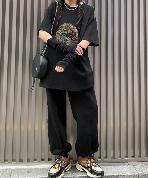 crump（クランプ）の「【crump 】スウェットピンタック ワイドジョガーパンツ(裏起毛)（スウェットパンツ・レディース・ブラック/グレー・X-LARGE/MEDIUM/LARGE/SMALL）」の6枚目の写真