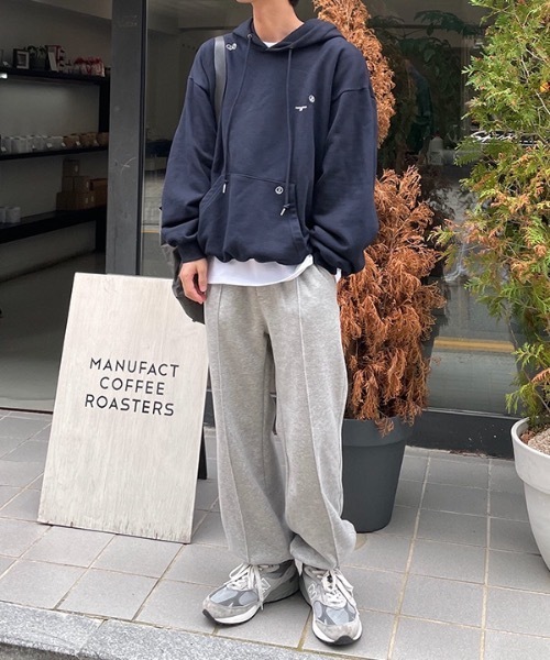 crump（クランプ）の「【crump 】スウェットピンタック ワイドジョガーパンツ(裏起毛)（スウェットパンツ・レディース・ブラック/グレー・X-LARGE/MEDIUM/LARGE/SMALL）」の11枚目の写真