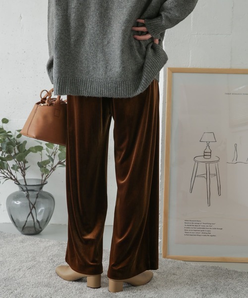 URBAN RESEARCH DOORS(アーバンリサーチドアーズ)の「ベロアイージーパンツ(その他パンツ・レディース・ブロンズ/グレー系その他・ONE)」の7枚目の写真