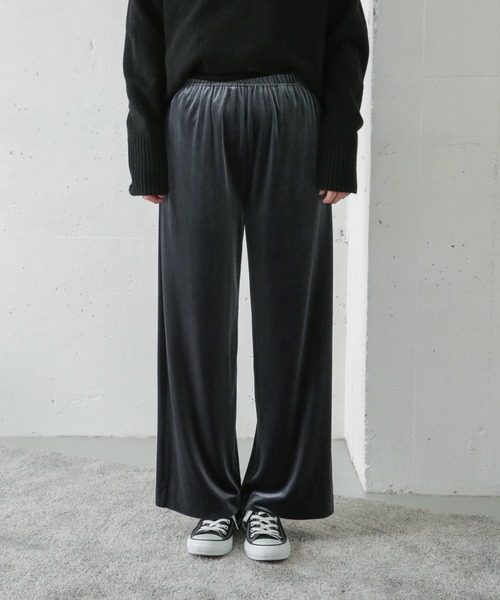 URBAN RESEARCH DOORS(アーバンリサーチドアーズ)の「ベロアイージーパンツ(その他パンツ・レディース・ブロンズ/グレー系その他・ONE)」の9枚目の写真