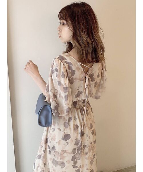 dazzlin（ダズリン）の「ウォーターカラーシフォンワンピース（ワンピース・レディース・ベージュ/ピンク/イエロー/ブルー・FREE）」の14枚目の写真