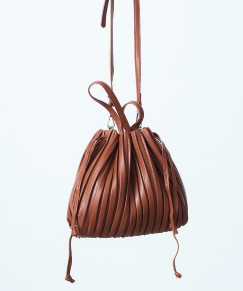 SETUP7(セットアップセブン)の「【SETUP7】プリーツエレガントショルダートート KNF(ショルダーバッグ・レディース・ブラウン/ホワイト/ブラック/ダークブラウン・FREE)」の4枚目の写真