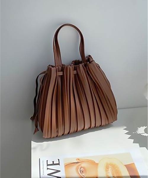 SETUP7(セットアップセブン)の「【SETUP7】プリーツエレガントショルダートート KNF(ショルダーバッグ・レディース・ブラウン/ホワイト/ブラック/ダークブラウン・FREE)」の15枚目の写真