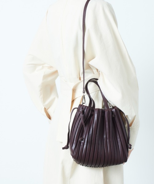 SETUP7(セットアップセブン)の「【SETUP7】プリーツエレガントショルダートート KNF(ショルダーバッグ・レディース・ブラウン/ホワイト/ブラック/ダークブラウン・FREE)」の19枚目の写真
