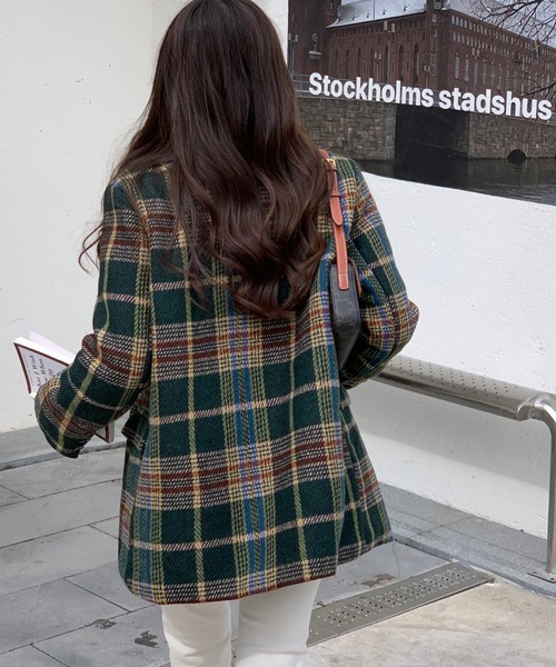 emi+（エミプラス）の「チェック柄ショートコート（ピーコート・レディース・ブラウン/グレー/グリーン・M/L/S）」の12枚目の写真