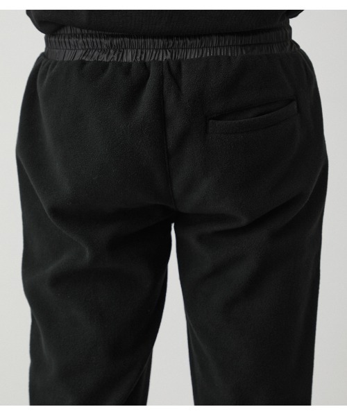 AZUL by moussy（アズールバイマウジー）の「FLEECE LINE PANTS/フリースラインパンツ（その他パンツ・メンズ・ブラック/ホワイト系その他・MEDIUM/LARGE）」の17枚目の写真