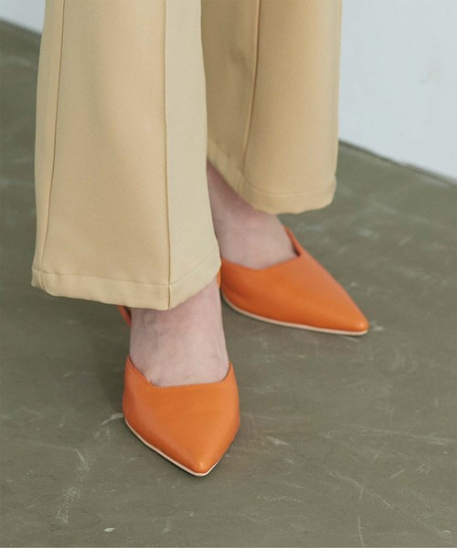 titivate（ティティベイト）の「ポインテッドトゥミュールサンダル（サンダル・レディース・オレンジ/ブラック/アイボリー/グリーン・S/LL/M/L）」の6枚目の写真