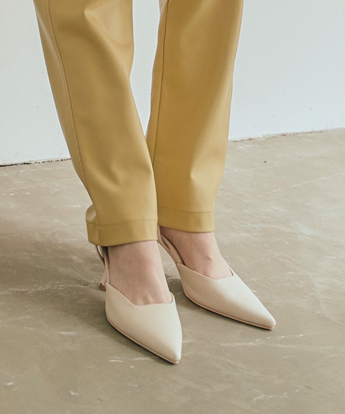 titivate（ティティベイト）の「ポインテッドトゥミュールサンダル（サンダル・レディース・オレンジ/ブラック/アイボリー/グリーン・S/LL/M/L）」の22枚目の写真