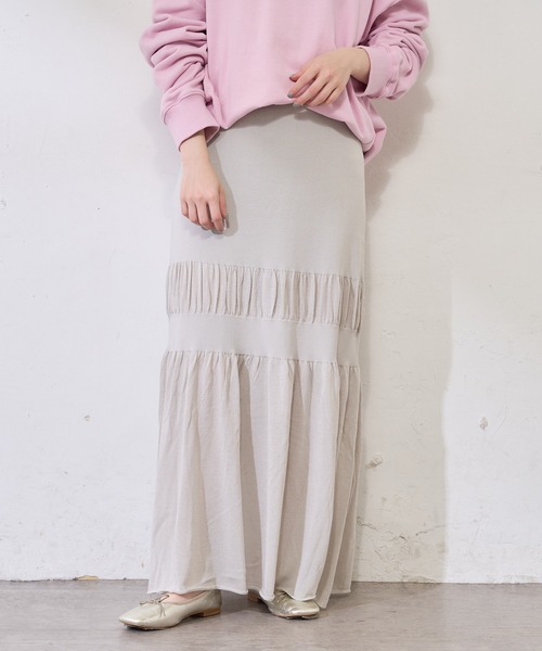 SHENERY（シーナリー）の「ティアードニットロングスカート（スカート・レディース・ライトグレー/ブラック/ブルー・FREE）」の14枚目の写真