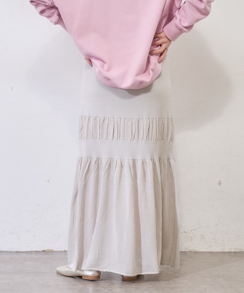 SHENERY（シーナリー）の「ティアードニットロングスカート（スカート・レディース・ライトグレー/ブラック/ブルー・FREE）」の16枚目の写真