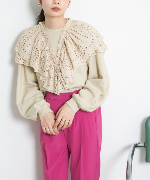 KBF（ケイビーエフ）の「ダブルレーススウェット（スウェット・レディース・ライトカーキ/ブラック/ライトベージュ・ONE）」の3枚目の写真