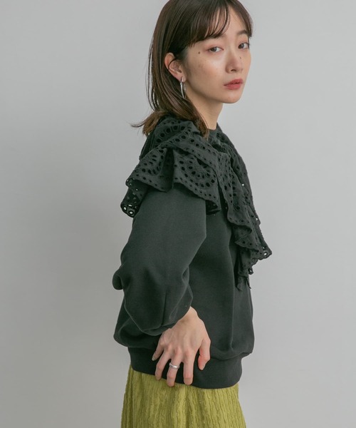 KBF（ケイビーエフ）の「ダブルレーススウェット（スウェット・レディース・ライトカーキ/ブラック/ライトベージュ・ONE）」の12枚目の写真