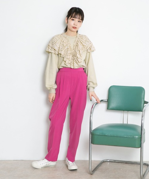 KBF（ケイビーエフ）の「ダブルレーススウェット（スウェット・レディース・ライトカーキ/ブラック/ライトベージュ・ONE）」の20枚目の写真