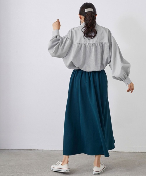 NICOLE white（ニコルホワイト）の「バンドカラー ストライプブラウス（シャツ/ブラウス・レディース・ブラック/ブルー・FREE）」の16枚目の写真