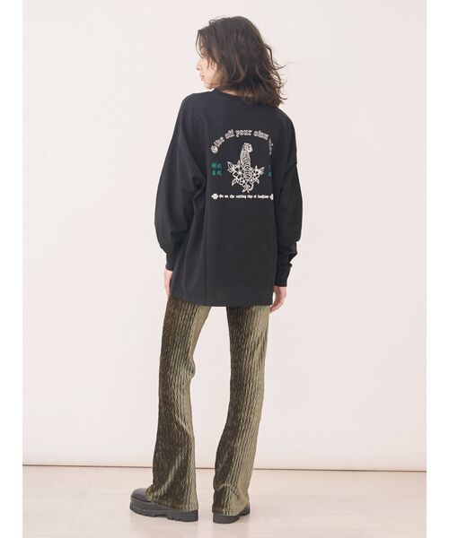 EVRIS（エヴリス）の「CHINA MOTIF ロンTEE（Tシャツ/カットソー・レディース・ホワイト/ブラック・FREE）」の15枚目の写真