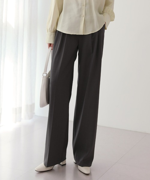 by muni:r（バイ ムニール）の「ソフトピンタックワイドスラックス（スラックス・レディース・ブラック/ベージュ/イエロー/ダークグレー/グレイッシュベージュ・FREE）」の3枚目の写真