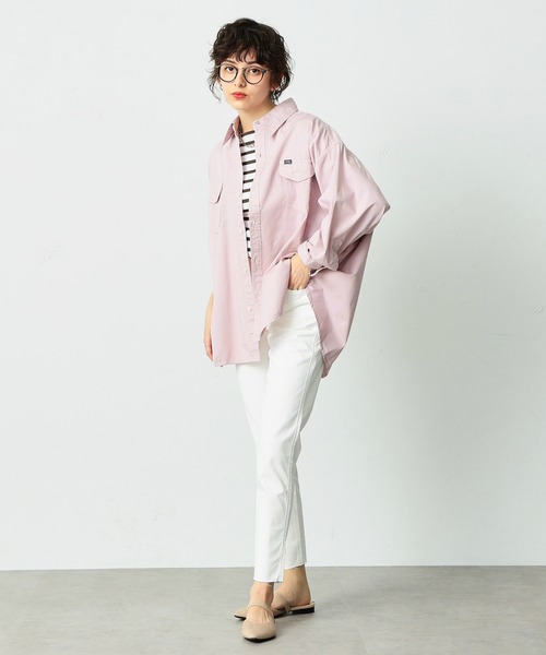 Lee(リー)の「Lee/リー ビッグフィット カラーシャツ(シャツ/ブラウス・レディース・ホワイト/パープル/ブラウン/ピンク/イエロー/ミント/ブルーグレー・FREE)」の17枚目の写真