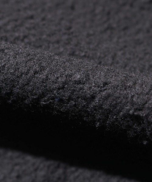 BE@RBRICK（ベアブリック）の「Emotionally Unavailable×BE@RBRICK/エモーショナリー アンアベイラブル×ベアブリック EU_BEAR_GRA_CREW_001/CREWNECK/BLACK クルーネックスウェット（スウェット・メンズ・ブラック・M/L/XL）」の3枚目の写真