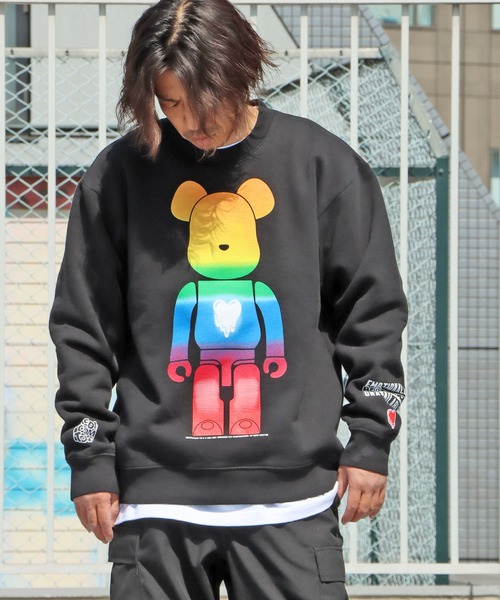 BE@RBRICK（ベアブリック）の「Emotionally Unavailable×BE@RBRICK/エモーショナリー アンアベイラブル×ベアブリック EU_BEAR_GRA_CREW_001/CREWNECK/BLACK クルーネックスウェット（スウェット・メンズ・ブラック・M/L/XL）」の21枚目の写真
