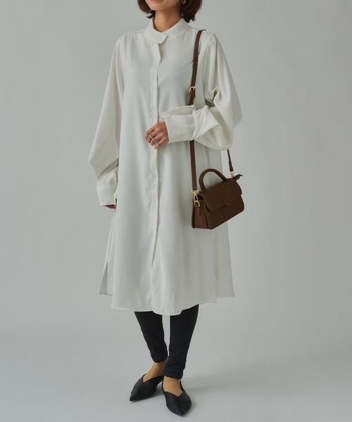 SETUP7（セットアップセブン）の「【SETUP7】シルクタッチスタンドカラーロングシャツ KNF（シャツ/ブラウス・レディース・ホワイト/ベージュ/ブルー・4/5）」の14枚目の写真