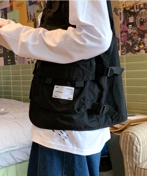 ARULE（アルール）の「A'GEM/9 × .kom『ARULE/アルール』Multi Pocket  Vest/マルチポケット ベスト（ベスト・メンズ・ブラック・M/L）」の10枚目の写真