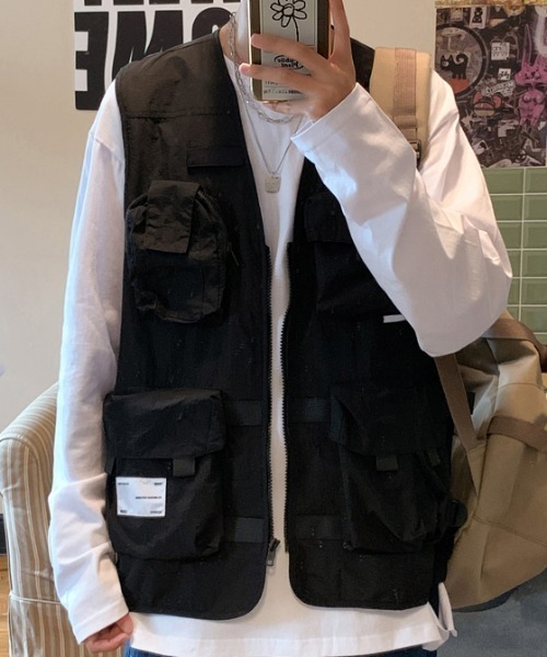 ARULE（アルール）の「A'GEM/9 × .kom『ARULE/アルール』Multi Pocket  Vest/マルチポケット ベスト（ベスト・メンズ・ブラック・M/L）」の5枚目の写真