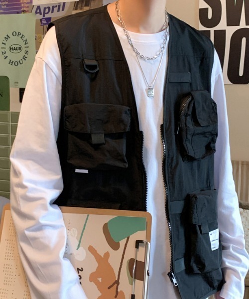 ARULE（アルール）の「A'GEM/9 × .kom『ARULE/アルール』Multi Pocket  Vest/マルチポケット ベスト（ベスト・メンズ・ブラック・M/L）」の8枚目の写真