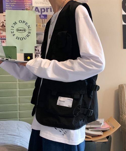 ARULE（アルール）の「A'GEM/9 × .kom『ARULE/アルール』Multi Pocket  Vest/マルチポケット ベスト（ベスト・メンズ・ブラック・M/L）」の13枚目の写真