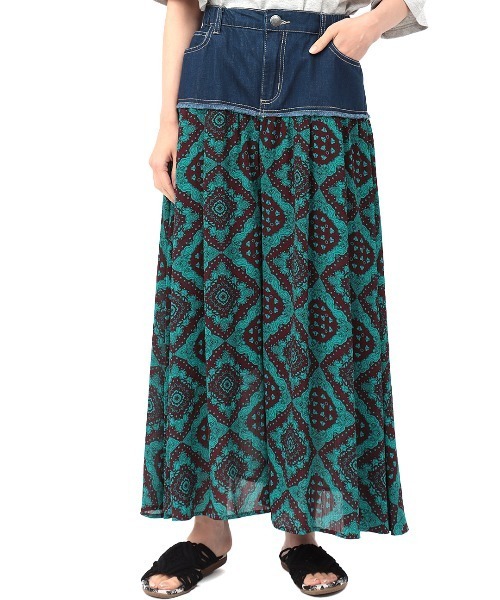 チチカカ(チチカカ)の「リメイクデニムプリントギャザーパンツ(デニムパンツ・レディース・ブラック/ブルー/ボルドー・FREE)」の10枚目の写真