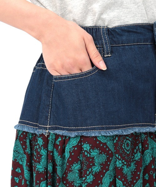 チチカカ(チチカカ)の「リメイクデニムプリントギャザーパンツ(デニムパンツ・レディース・ブラック/ブルー/ボルドー・FREE)」の15枚目の写真