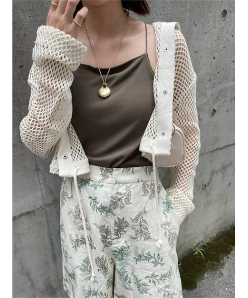 MOUSSY（マウジー）の「NARROW STRAP CROSS BACK キャミソール（キャミソール・レディース・ホワイト/ブラック/ライトカーキ・FREE）」の18枚目の写真