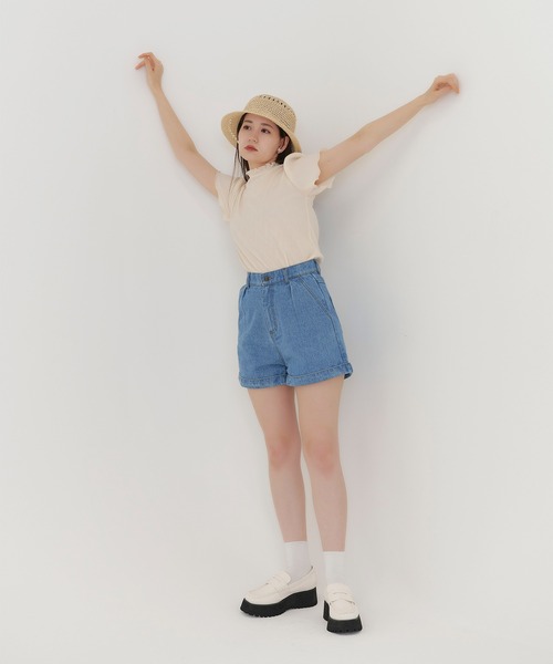 TINA:JOJUN(ティーナジョジュン)の「裾折り返し デニムショートパンツ TINA:JOJUN(デニムパンツ・レディース・ライトブルー/インディゴブルー・S/M)」の14枚目の写真