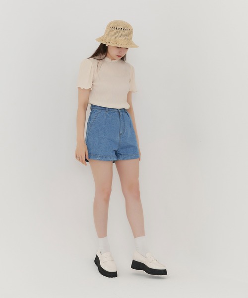 TINA:JOJUN(ティーナジョジュン)の「裾折り返し デニムショートパンツ TINA:JOJUN(デニムパンツ・レディース・ライトブルー/インディゴブルー・S/M)」の15枚目の写真