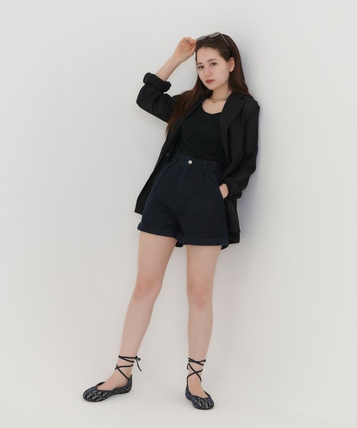 TINA:JOJUN(ティーナジョジュン)の「裾折り返し デニムショートパンツ TINA:JOJUN(デニムパンツ・レディース・ライトブルー/インディゴブルー・S/M)」の6枚目の写真