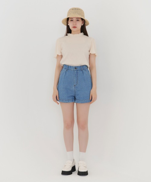 TINA:JOJUN(ティーナジョジュン)の「裾折り返し デニムショートパンツ TINA:JOJUN(デニムパンツ・レディース・ライトブルー/インディゴブルー・S/M)」の5枚目の写真