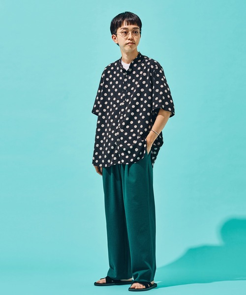 美品　LA BOUCLE ラブークル　1タックイージーパンツ　総柄　サイズ2 LA BOUCLE / ラブークル】1タック イージーパンツ （パターン