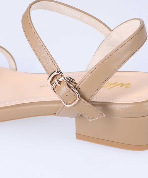 ORiental TRaffic（オリエンタルトラフィック）の「【ORiental TRaffic】クロスストラップサンダル（サンダル・レディース・ベージュ/ブラック・M/L/XL/S）」の6枚目の写真