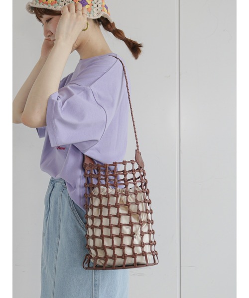 ehka sopo（エヘカソポ）の「エコレザーメッシュトートバッグ（トートバッグ・レディース・ブラウン/オフホワイト/ラベンダー・ﾌﾘ-）」の3枚目の写真