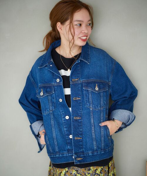 le.coeur blanc（ルクールブラン）の「デニムオーバーブルゾン（デニムジャケット・レディース・ネイビー/ブルー・38）」の17枚目の写真